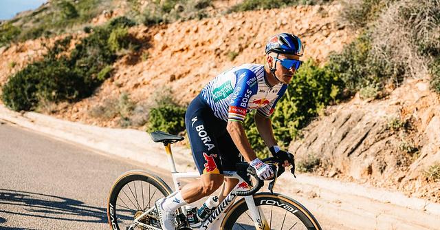 Remco Evenepoel's coach to leave Red Bull-BORA-hansgrohe after 10 years