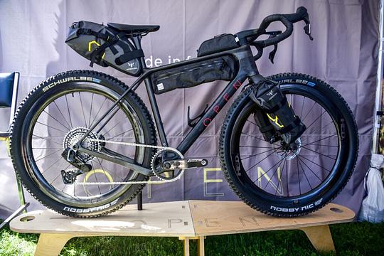 XXL-Reifenfreiheit, Panda Podium & Co: Diese Rennrad- und Gravel-Highlights musst du sehen