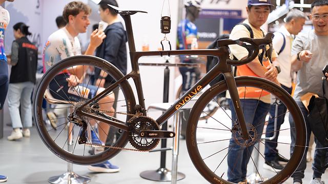 This 4.9kg Evolve Bike Undercuts Western Brands by Thousands