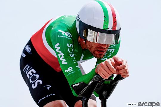 Giro d'Italia: Ganna crushes stage 10 in a TT that sees some GC intrigue
