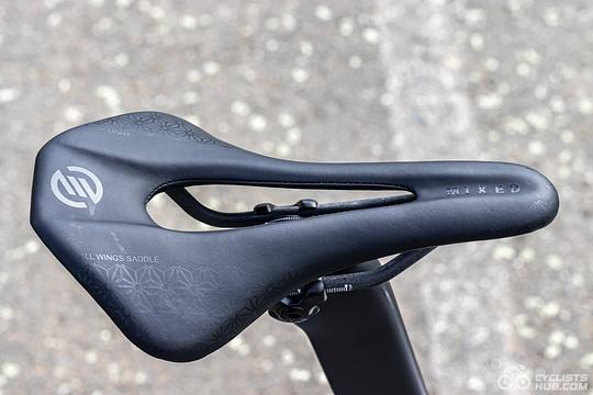 Mixed 5D Saddle Review: Cheap, Lightweight, and Comfy - Cyclists Hub