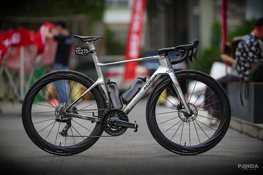 INCOLOR frames drop on Panda Podium!