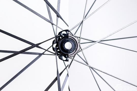 Closed vs. Open Hub Flanges Explained - Cyclists Hub