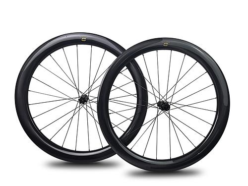XMCS 32.5mm IW 53mm depth T1100 carbon 700C 41mm external width gravel wheelsets with Sapim cx-ray steel spokes